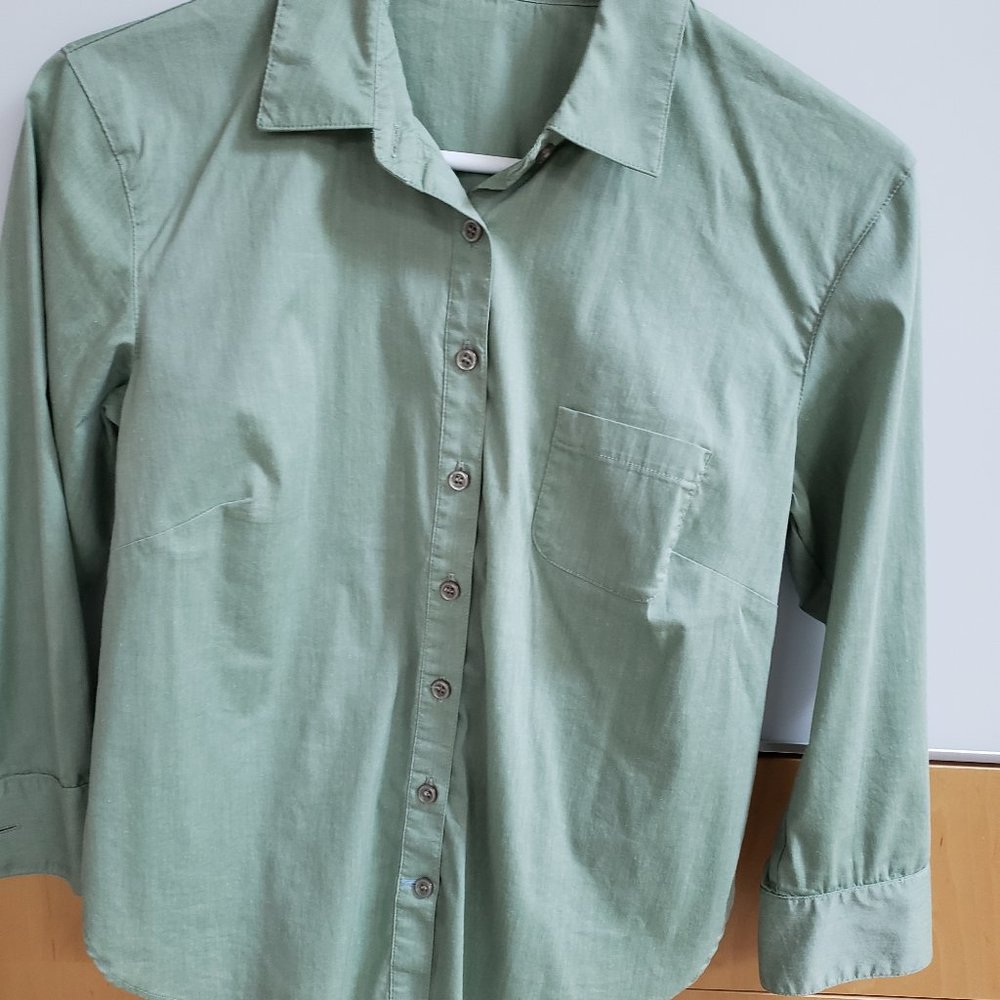 Blouse with 3/4 sleeves